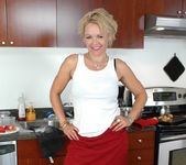 Kelly Leigh - My Friend's Hot Mom