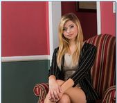Molly Bennett - Housewife 1 on 1