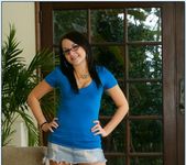 Mckenzie Banks - Naughty Bookworms
