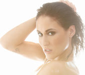 Ryan Keely - VIPArea 8