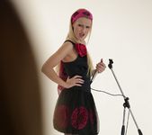 Nikky Thorne, Chary Kiss 9
