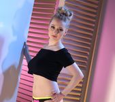 Emma Rachael Reveals - Spinchix