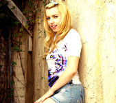 Lexi Belle's special horny place 5