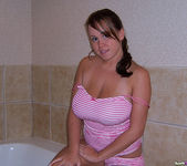 Brandy Talore's Big Breasts and Bath 13