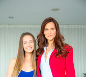 Syren Demer, Cassidy Klein - Sultry Syren - Moms Bang Teens 5