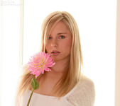 Kara Duhe - White Flower 10