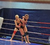 Angel Rivas VS Niky Gold 11