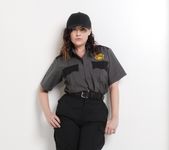 Natasha Nice, Sovereign Syre - Prison Guard Seduction! 18