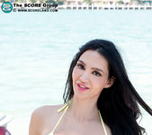 Amy Anderssen - Itsy Bitsy Bikini Beach - ScoreLand