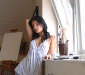 Louise - Artistic Talent - Girlfolio