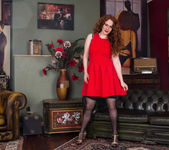 Amy C. - Natural Redhead - Anilos