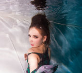 Henessy - Underwater photoshoot! 8