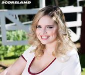 Codi Vore - Pitching Hay - ScoreLand