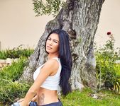 Jessie Boulevard - Garden Yoga - Skin Tight Glamour 4