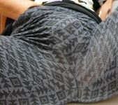 Natalie K - Fingering in yoga pants and converse 7