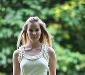 Rose - A Walk In The Park - Girlfolio