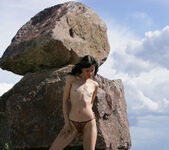 Anais - Girl on the rocks - Stunning 18 10