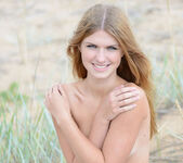 Vibeke - Long Beach - Erotic Beauty 15