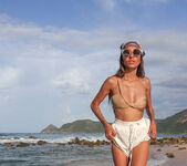 Camila Luna: Alone On The Beach - Watch4Beauty 7