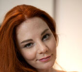 Avalon - Promiscuous Redhead - Anilos 10