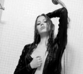 Helvia P - Helvia - Black and White Shower - Stunning 18 7