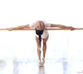 Lexi Dona - Ballerina Beauty - S3:E4 4