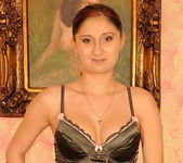 Petra M. & Suzi - Lesbian Fisting - Teach Me Fisting