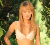 Forest guard - Mia - Watch4Beauty