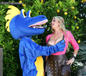 How To Blow Your Dragon - Kelly Madison 10