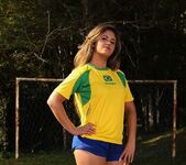 Fernanda Rodrigues - Penalty Blow - Mike In Brazil