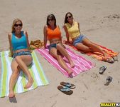 Brianna Ray, Kristen Cameron, Randi Lane - Tropical Titties