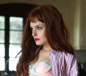 Caterina Foxy - Pink And Red - BreathTakers 4