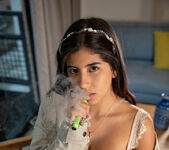 Iris Lucky: I Love To Smoke - Watch4Beauty 6