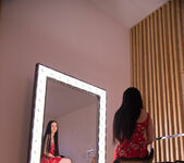 Veronica Snezna - Mirror Mirror - Erotic Beauty 4