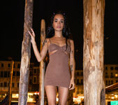 Dulce: Nighttime Venice Without Panties - Watch4Beauty 4