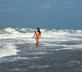 Eldoris Q - Eldoris - Playing in the Waves - Stunning 18