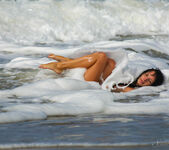 Eldoris Q - Eldoris - Playing in the Waves - Stunning 18 7