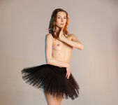 Annett A - Black Swan - Stunning 18 9