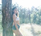 Valery Ponce: Fun In The Forest - Watch4Beauty 4