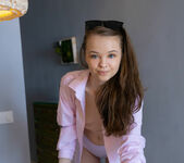 Shea - Casual Lunch - MetArt