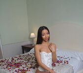 Presenting Lia Lin - MetArt