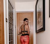Roxy Mendez - No Day Off - Skin Tight Glamour 4