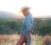 Victoriah - An Algarve Sunset - Girlfolio 4