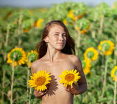 Melania - Sunflowers - MetArt 14