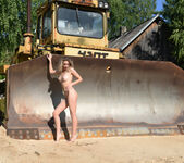 Ava List - Big Equipment - Erotic Beauty 7