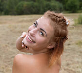 Shannan - Grassy Plains - Erotic Beauty