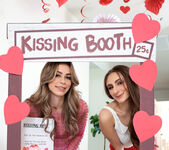 Cash For Kisses On Valentines Day - S25:E7 4