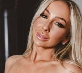 Beth Morgan - Blending In 10