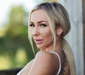 Beth Morgan - Natural Beauty 6