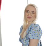Blonde babe Daruma toys her puffy pussy on camera